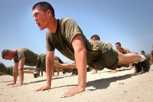 800px-Marines_do_pushups.jpg
